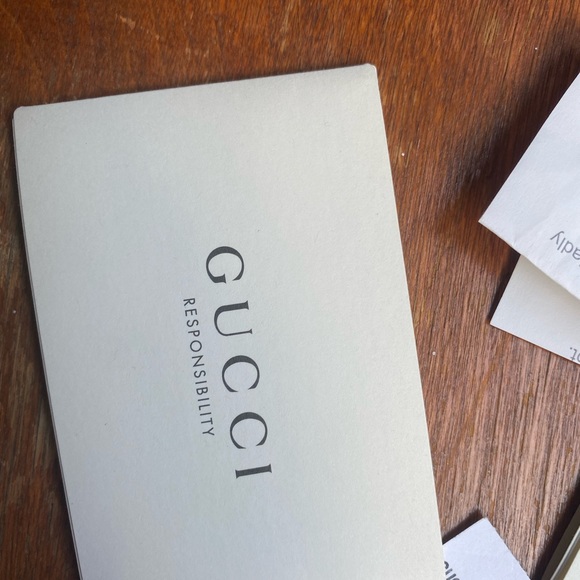 Brand new Gucci Supreme Tuscany Tote - Picture 6 of 15